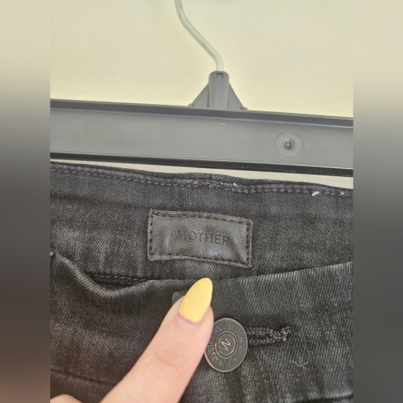 MOTHER Looker Ankle Fray Jeans - Picture 13 of 16